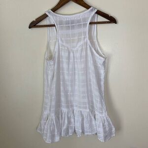 Elegant White Sleeveless Top